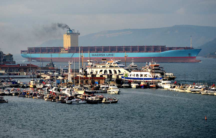 Nakliye şirketi Maersk Rusya'ya hizmetlerini askıya alıyor Nakliye şirketi Maersk Rusya'ya hizmetlerini askıya alıyor