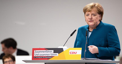 Merkel delegelere son defa konuştu Merkel delegelere son defa konuştu