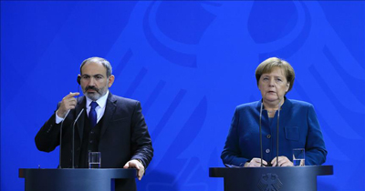 Merkel Ermenistan başbakanı ile görüştü Merkel Ermenistan başbakanı ile görüştü