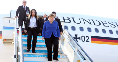 Merkel'in uçağı arızalanınca acil iniş yaptı