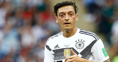 Dünya basını Mesut Özil'in kararına genıs yer verdi