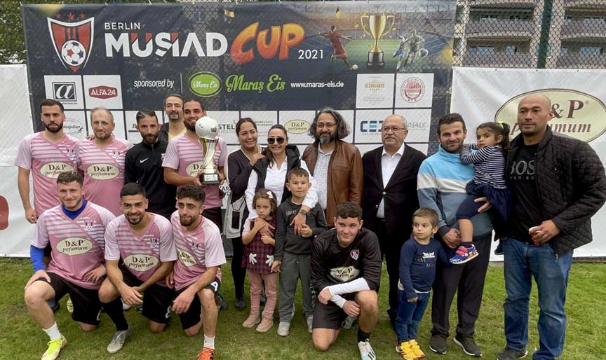 MÜSİAD Berlin’den afetzedeler için futbol turnuvası