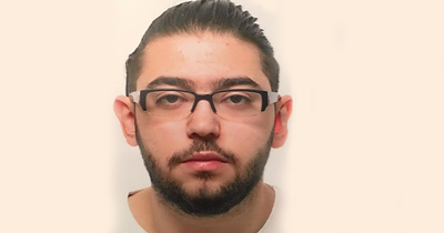 Raylara düşen kişiyi kurtaran Türk genci öldü