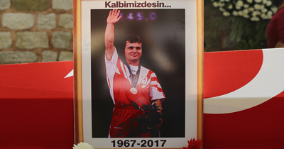 Naim Süleymanoglu cenaze töreni Naim Süleymanoglu cenaze töreni