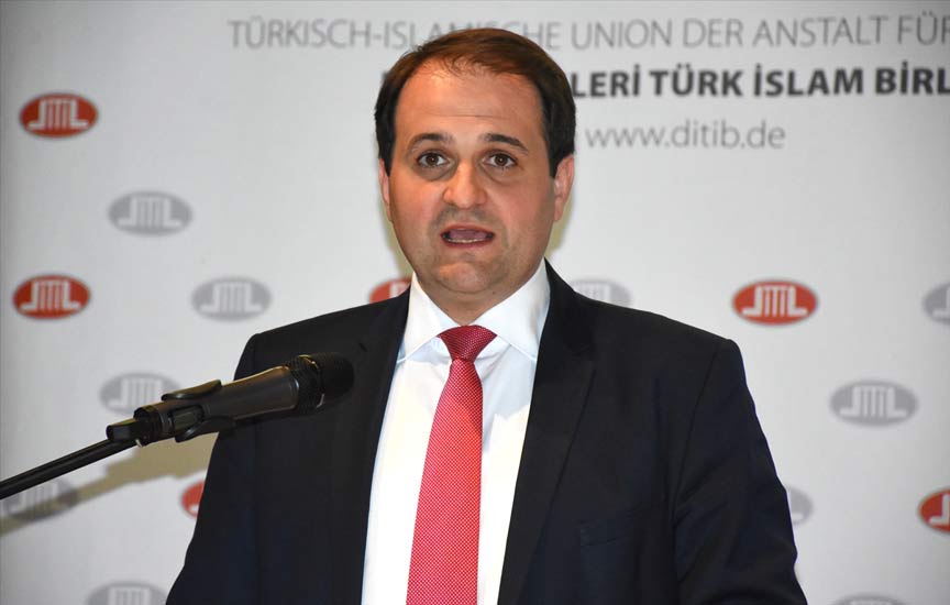 NRW Başbakanlık Müsteşarı İslam karşıtı suçlara dikkat çekti NRW Başbakanlık Müsteşarı İslam karşıtı suçlara dikkat çekti