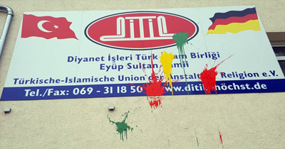 NRW’deki iki camiye saldırı ve hırsızlık girişimi NRW’deki iki camiye saldırı ve hırsızlık girişimi