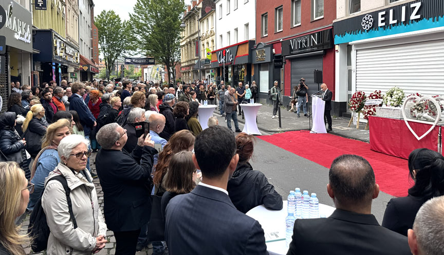 NSU’nun Keup Caddesi saldırısının ardından 21 yıl geçti NSU’nun Keup Caddesi saldırısının ardından 21 yıl geçti