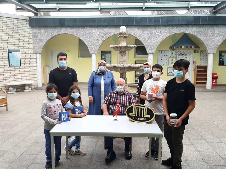 Öğrencilerden sel mağdurlarına harçlıklarıyla destek Öğrencilerden sel mağdurlarına harçlıklarıyla destek