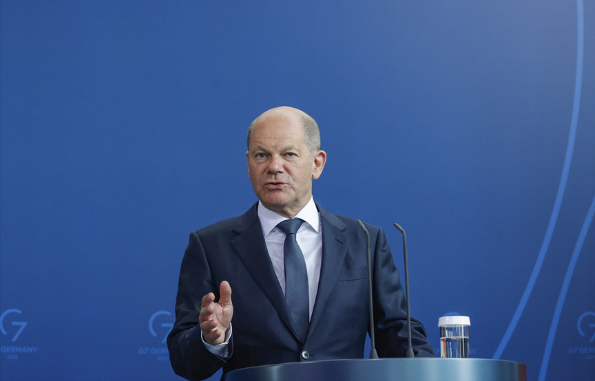 Scholz, çevreci aktivistleri Nazilere benzetmekle suçlandı Scholz, çevreci aktivistleri Nazilere benzetmekle suçlandı