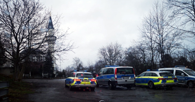 Pforzheim’da cami bomba ihbarı nedeniyle boşaltıldı Pforzheim’da cami bomba ihbarı nedeniyle boşaltıldı