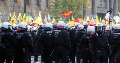 Almanya'da PKK yandaşları yine gösteri yaptı Almanya'da PKK yandaşları yine gösteri yaptı