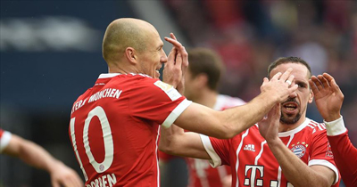 Bayern Münih Robben ve Ribery ile yollarını ayırıyor Bayern Münih Robben ve Ribery ile yollarını ayırıyor