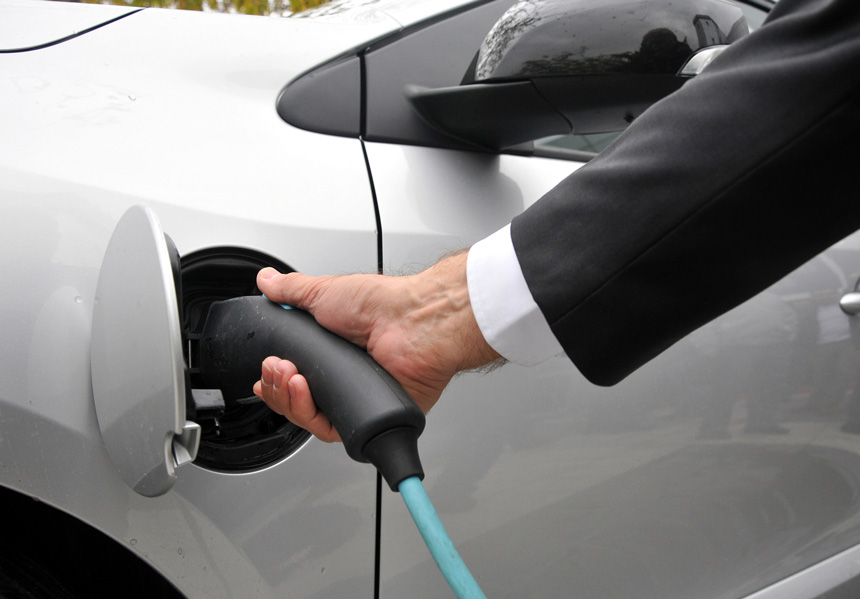 2032’ye kadar binek araçların yarısının elektrikli olması bekleniyor 2032’ye kadar binek araçların yarısının elektrikli olması bekleniyor