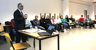 Başkonsolos Cebeci’den Türkiye-AB ilişkileri konulu akademik sunum Başkonsolos Cebeci’den Türkiye-AB ilişkileri konulu akademik sunum