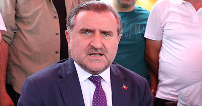 Spor bakanı Mesut ve İlkay‘a destek verdi Spor bakanı Mesut ve İlkay‘a destek verdi