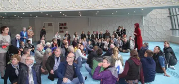 Alman Katoliklerden Müslümanlara tatil gününe destek