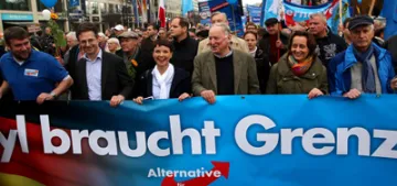 AfD ALman meclisinde 94 vekil ile ücüncü parti oldu AfD ALman meclisinde 94 vekil ile ücüncü parti oldu