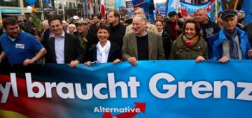 AfD ALman meclisinde 94 vekil ile ücüncü parti oldu