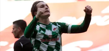 Ali Akman Eintracht Frankfurt forması giyecek Ali Akman Eintracht Frankfurt forması giyecek