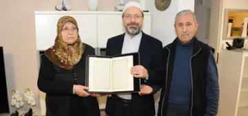 Diyanet İşleri Başkanı Genç ailesini ziyaret etti