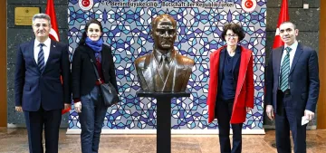 Şahin ve Türeci Berlin Büyükelçisi Aydın'ı ziyaret etti