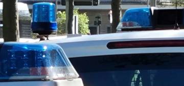 Almanya’da pistten çıkan uçak yayaların arasına daldı