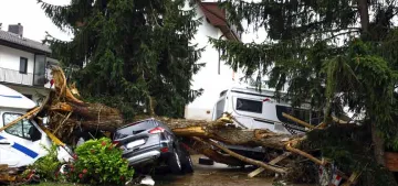 Sel felaketini yaşayanlar o anları anlattı Sel felaketini yaşayanlar o anları anlattı