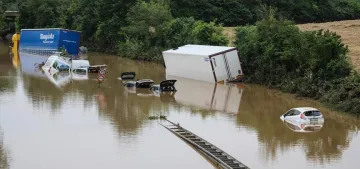 Sellerde şimdiye kadar 176 kişi hayatını kaybetti Sellerde şimdiye kadar 176 kişi hayatını kaybetti