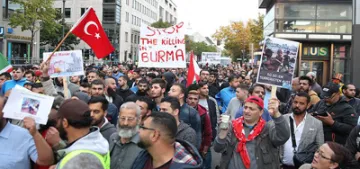 Almanya’da Arakan saldırıları protesto edildi Almanya’da Arakan saldırıları protesto edildi