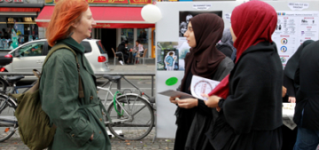 Müslüman kadınlara ayrımcılığa karşı sokak etkinliği Müslüman kadınlara ayrımcılığa karşı sokak etkinliği