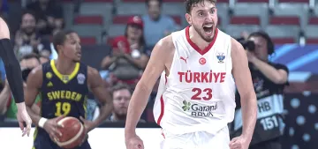 Türkiye, 2025 Avrupa Basketbol Şampiyonası'nda çeyrek finale yükseldi Türkiye, 2025 Avrupa Basketbol Şampiyonası'nda çeyrek finale yükseldi