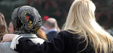 Berlin‘de başörtülü öğretmen tartışması