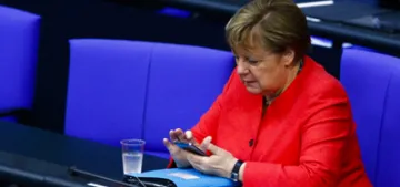 Merkel, Çin Devlet Başkanı ile telefonda görüştü Merkel, Çin Devlet Başkanı ile telefonda görüştü