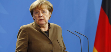 Merkel Yahudiler ve Müslümanlarin Alman toplumuna ait oldugunu söyledi