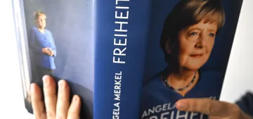 Almanya eski Başbakanı Merkel'in kitabı piyasaya çıktı Almanya eski Başbakanı Merkel'in kitabı piyasaya çıktı