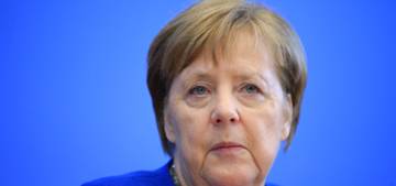 Merkel çalışmalarını evinden yürütüyor