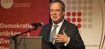 60 yıl önce Almanya’ya gelen o insanlar ülkemizi kalkındırdılar 60 yıl önce Almanya’ya gelen o insanlar ülkemizi kalkındırdılar