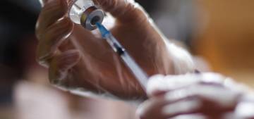 Milyonlarca koronavirüs aşısının son kullanma tarihi yakında geçecek