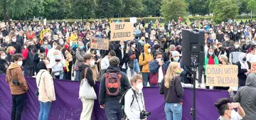 Berlin’de Afganistan'dan tahliyeler için gösteri düzenlendi Berlin’de Afganistan'dan tahliyeler için gösteri düzenlendi