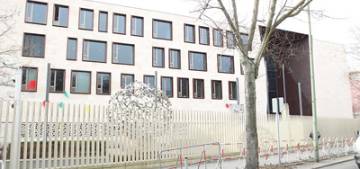 Türkiye'nin Berlin Büyükelçiliği'ne boyalı saldırı Türkiye'nin Berlin Büyükelçiliği'ne boyalı saldırı