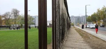 İki Almanya birleşeli 29 yıl oldu İki Almanya birleşeli 29 yıl oldu