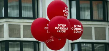 Berlin’de koronavirüs önlemleri protestosuna polis müdahalesi