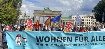Berlin’de artan konut fiyatları protesto edildi Berlin’de artan konut fiyatları protesto edildi