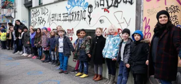 Berlin’de ırkçılığa karşı insan zinciri