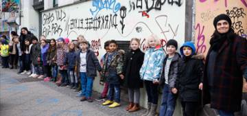 Berlin’de ırkçılığa karşı insan zinciri