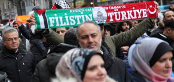 Berlin'de ABD'nin Kudüs karari protesto edildi Berlin'de ABD'nin Kudüs karari protesto edildi