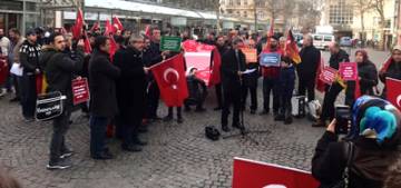 Bonn’da Zeytin Dalı Harekatı'na destek gösterisi