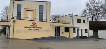 Pfaffenhofen'de cami duvarına tehdit mesajı