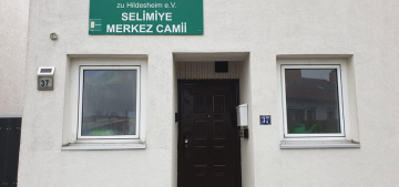 Hildesheim‘da DİTİB camisine taşlı saldırı