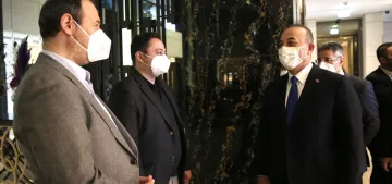 Bakan Çavuşoğlu yaralanan AA muhabirleriyle görüştü